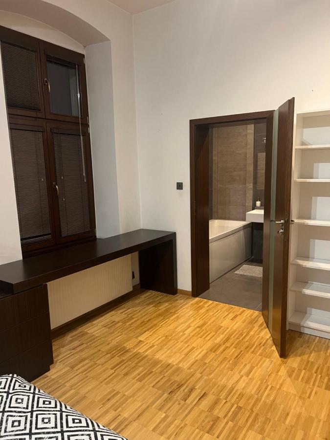 Nowoczesny 100M2 Apartament W Centrum Лодз Екстериор снимка